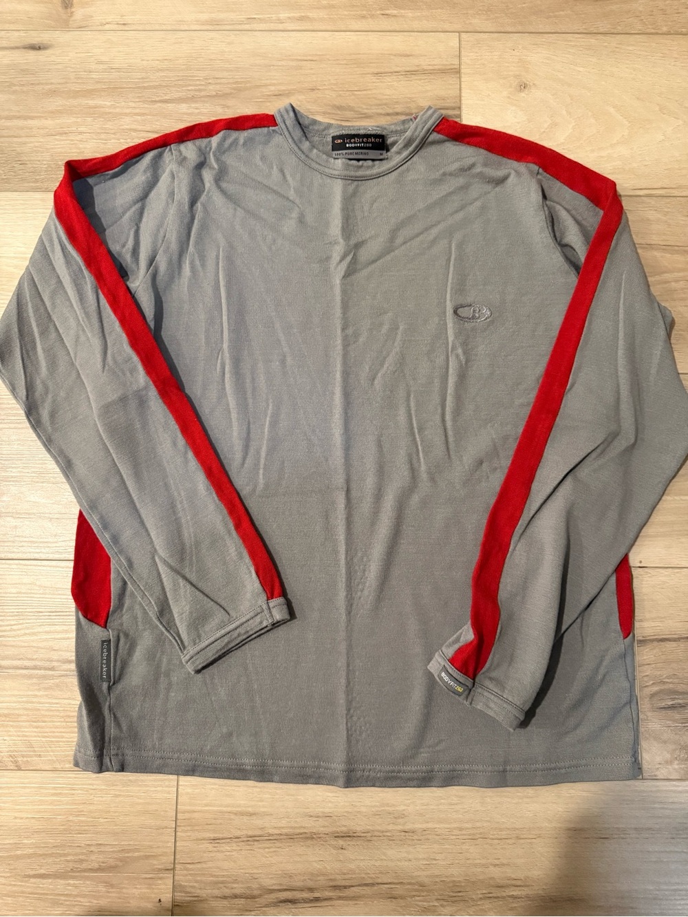 Icebreaker Bodyfit 260 Merino Wool Base Layer Shirt Gray Red Medium